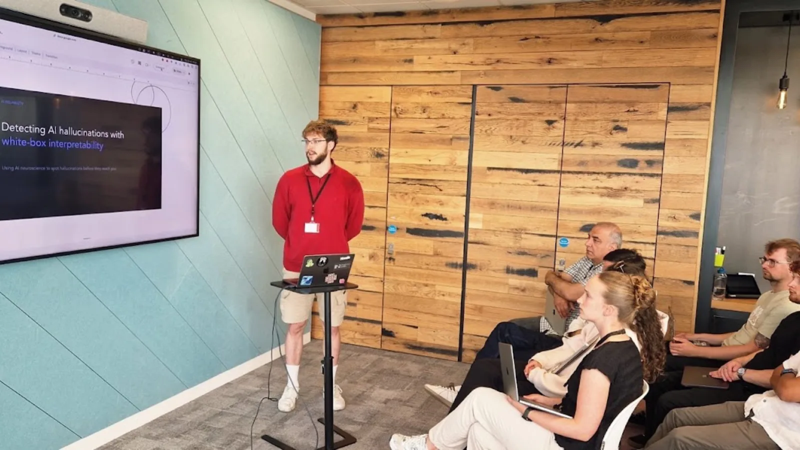 David McSharry, Kreoh’s head of AI Engineering, leads a presentation on anti-hallucination technology at Accenture